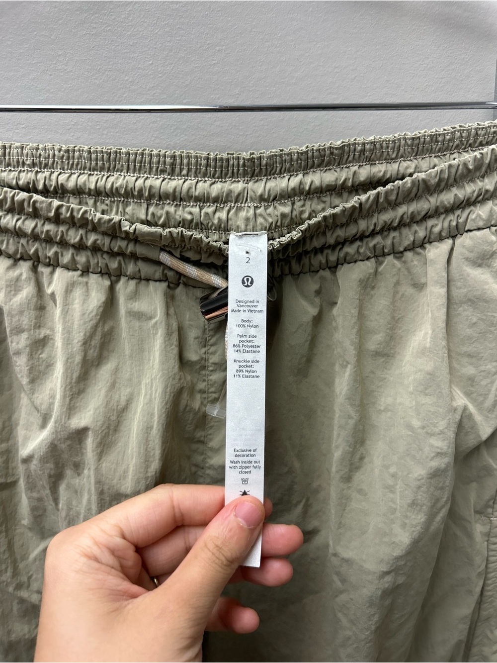 Lululemon Women’s Evergreen Track Pant Beige - Picture 6 of 6